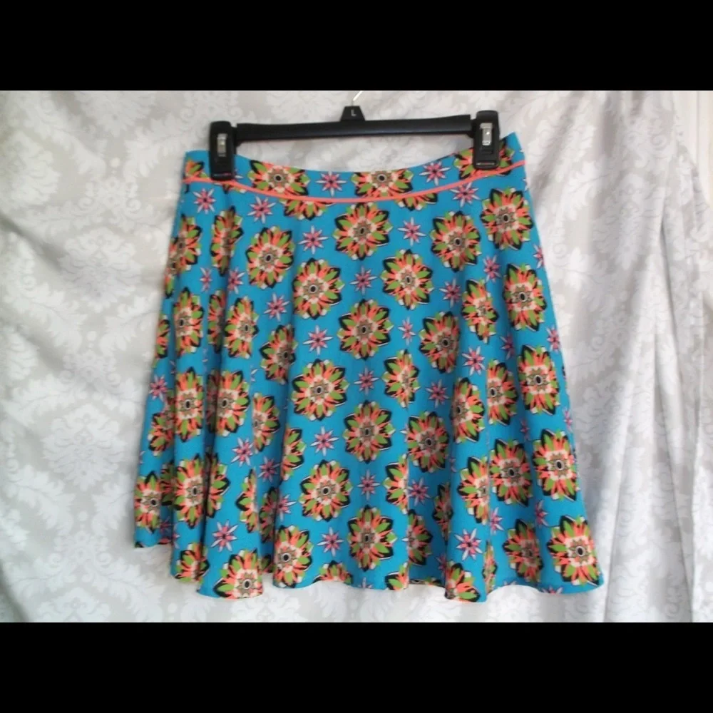 Flying Tomato mini skirt L NWOT